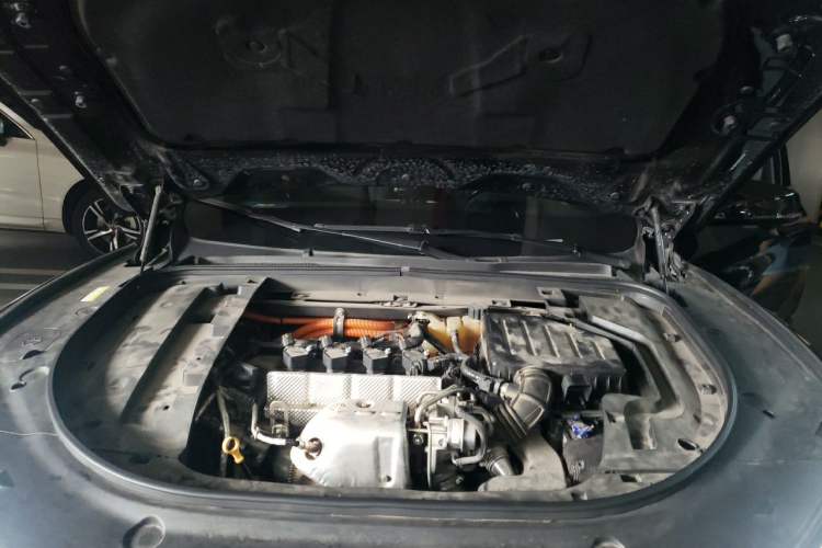 Used SERES SF5 2020 Two-Wheel Drive High-Performance Sports Edition Engine Bay