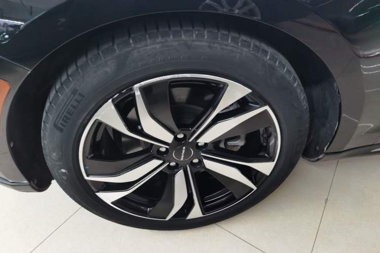Used SERES SF5 2020 Two-Wheel Drive High-Performance Sports Edition Exterior 4