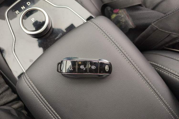 Used SERES SF5 2020 Four-Wheel Drive High-Performance Sports Edition Interior 1