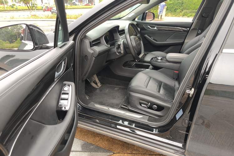 Used SERES SF5 2020 Four-Wheel Drive High-Performance Sports Edition Interior 3