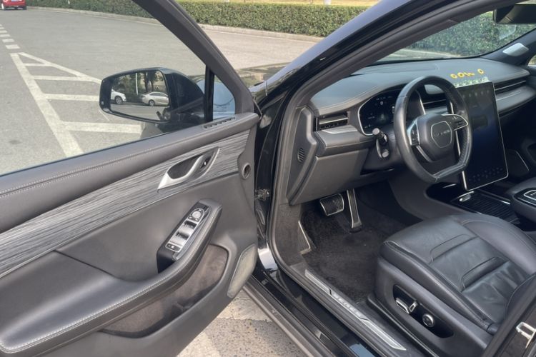 Used SERES SF5 2020 Four-Wheel Drive High-Performance Sports Edition Interior 5