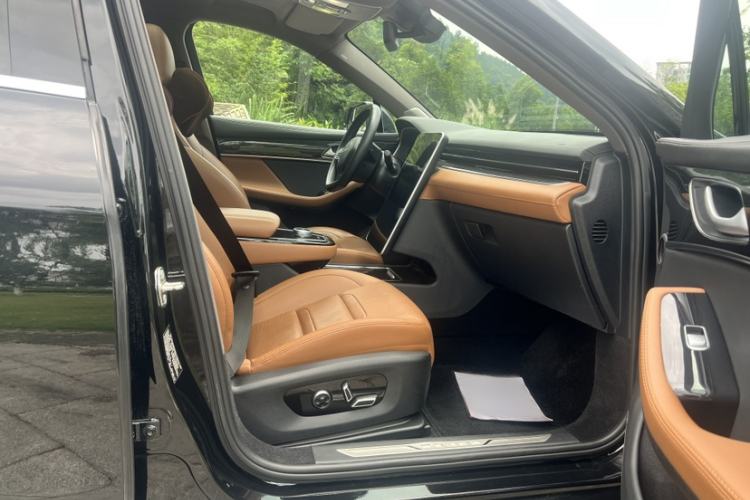 Used SERES SF5 2020 Two-Wheel Drive High-Performance Sports Edition Interior 5