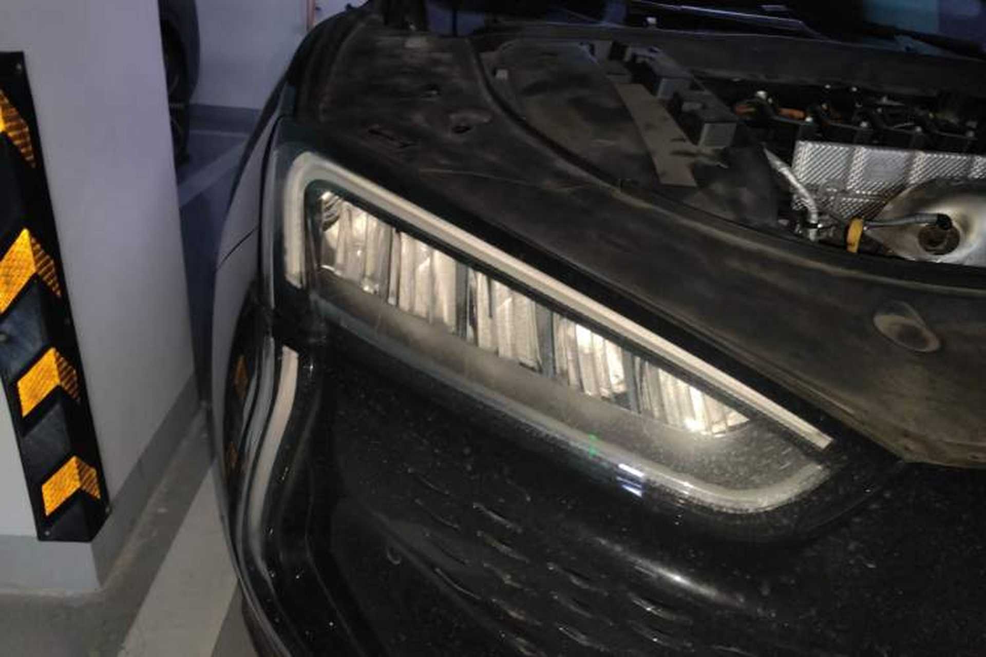 Used SERES SF5 2020 Four-Wheel Drive High-Performance Sports Edition Right Front Headlight