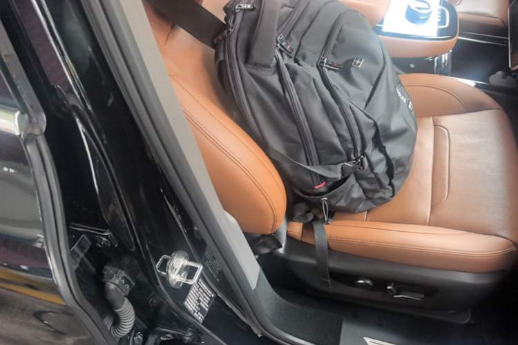 Used SERES SF5 2020 Two-Wheel Drive High-Performance Sports Edition Right Front Seat