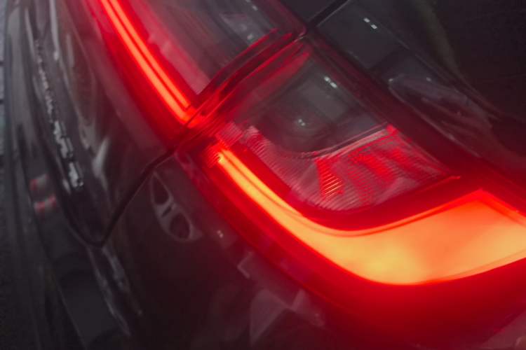 Used SERES SF5 2020 Two-Wheel Drive High-Performance Sports Edition Right Rear Taillight