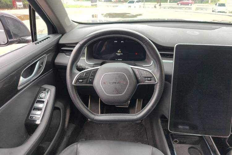 Used SERES SF5 2020 Four-Wheel Drive High-Performance Sports Edition Steering Wheel
