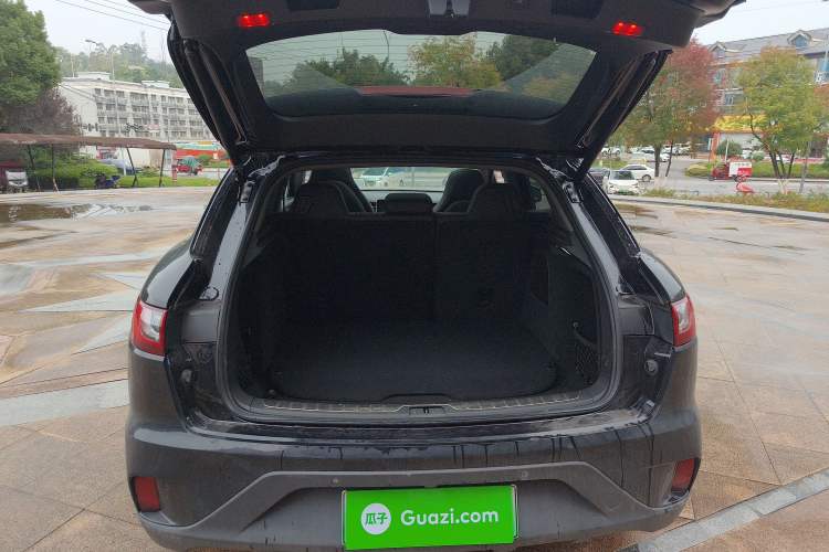 Used SERES SF5 2020 Four-Wheel Drive High-Performance Sports Edition Trunk