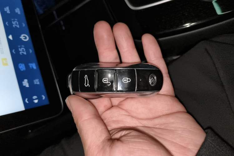 Used SERES SF5 2020 Two-Wheel Drive High-Performance Sports Edition Vehicle Key
