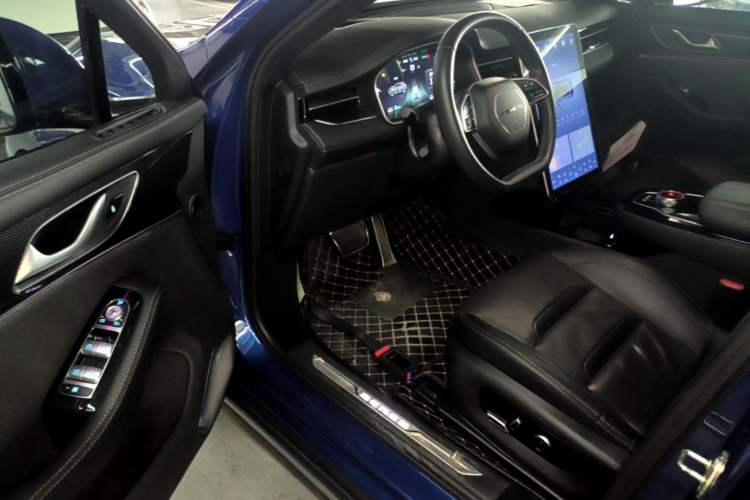 Used SERES SF5 2020 Four-Wheel Drive High-Performance Sports Edition Driver Seat