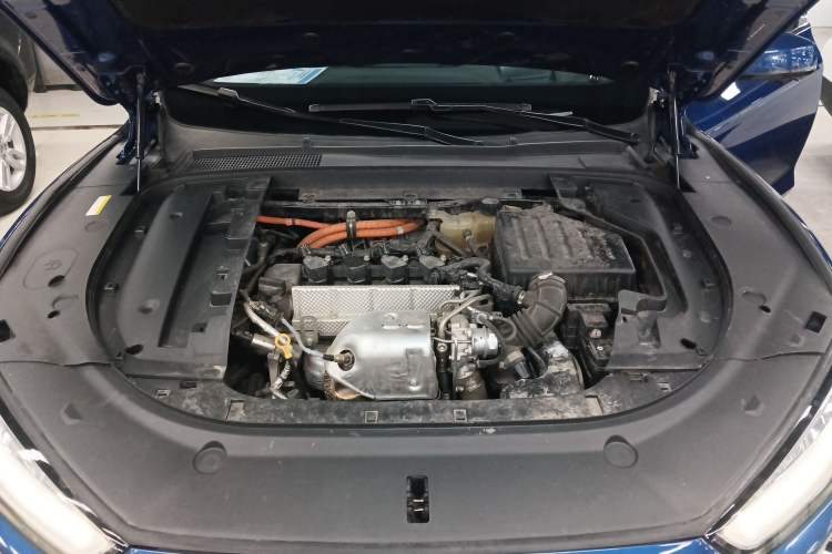Used SERES SF5 2020 Four-Wheel Drive High-Performance Sports Edition Engine Bay