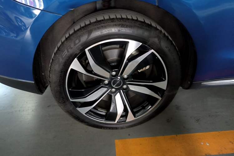Used SERES SF5 2020 Four-Wheel Drive High-Performance Sports Edition Exterior 5