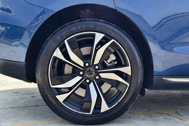 Used SERES SF5 2020 Four-Wheel Drive High-Performance Sports Edition Exterior 8