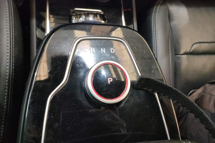 Used SERES SF5 2020 Two-Wheel Drive High-Performance Sports Edition Gear Lever