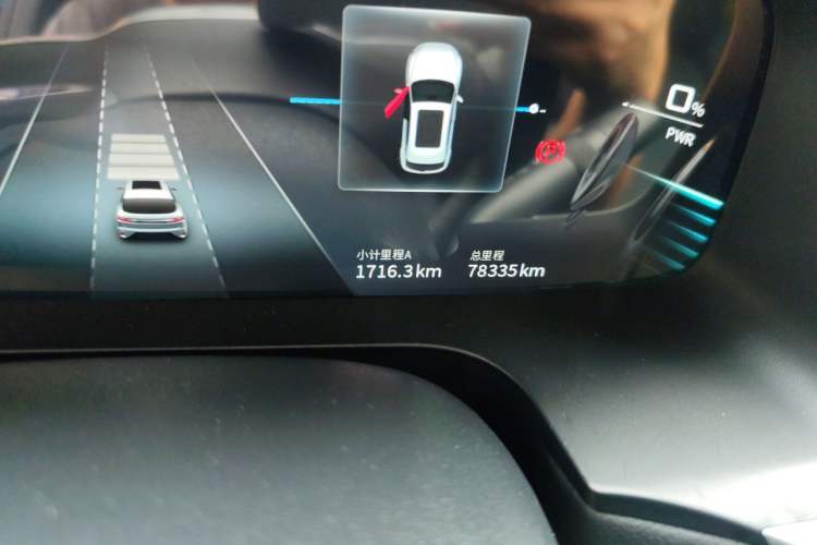 Used SERES SF5 2020 Four-Wheel Drive High-Performance Sports Edition Odometer Close Up