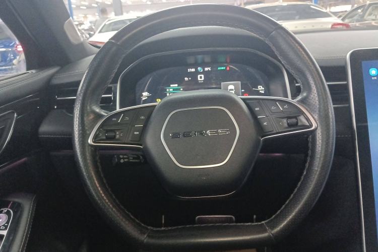 Used SERES SF5 2020 Four-Wheel Drive High-Performance Sports Edition Steering Wheel