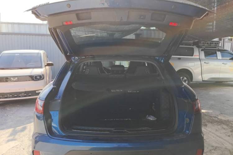 Used SERES SF5 2020 Two-Wheel Drive High-Performance Sports Edition Trunk