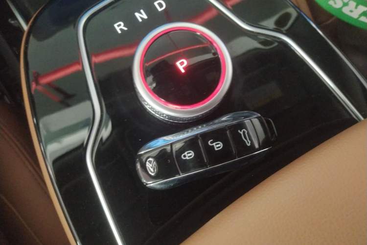 Used SERES SF5 2020 Two-Wheel Drive High-Performance Sports Edition Vehicle Key