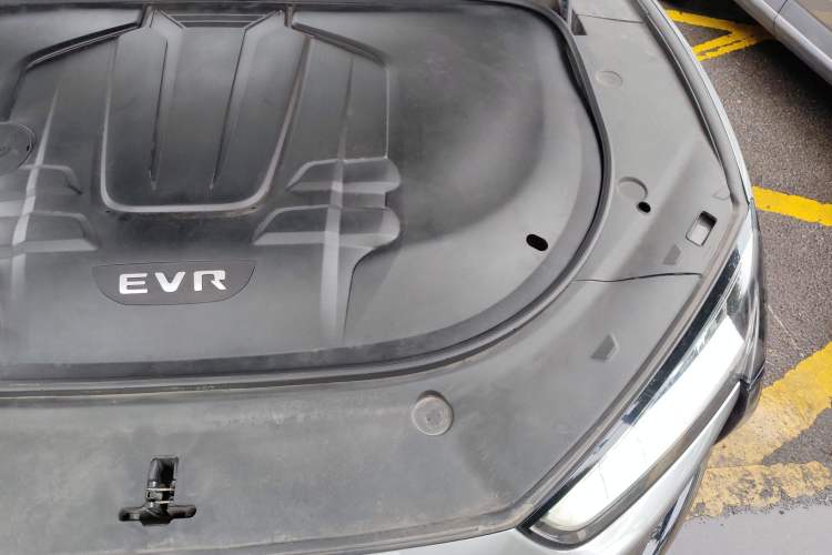 Used SERES SF5 2020 Two-Wheel Drive High-Performance Sports Edition Engine Bay Left
