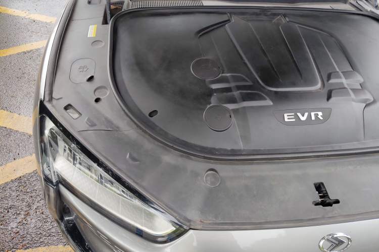 Used SERES SF5 2020 Two-Wheel Drive High-Performance Sports Edition Engine Bay Right