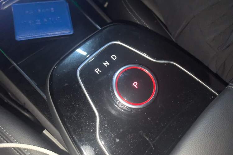 Used SERES SF5 2020 Four-Wheel Drive High-Performance Sports Edition Gear Lever