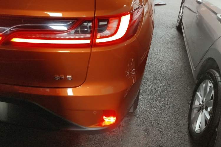 Used SERES SF5 2020 Two-Wheel Drive High-Performance Sports Edition Right Rear Taillight