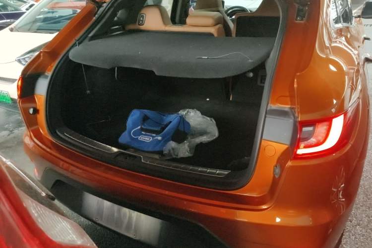 Used SERES SF5 2020 Two-Wheel Drive High-Performance Sports Edition Trunk