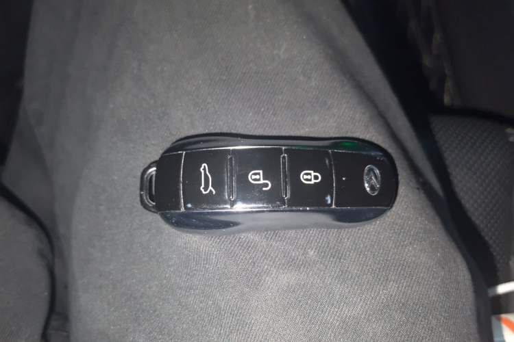Used SERES SF5 2020 Four-Wheel Drive High-Performance Sports Edition Vehicle Key