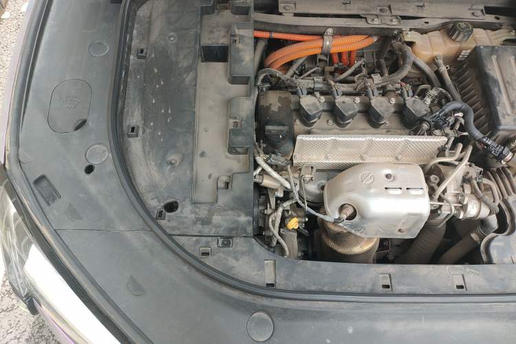 Used SERES SF5 2020 Four-Wheel Drive High-Performance Sports Edition Engine Bay Right