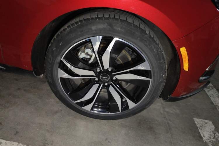 Used SERES SF5 2020 Two-Wheel Drive High-Performance Sports Edition Exterior 1