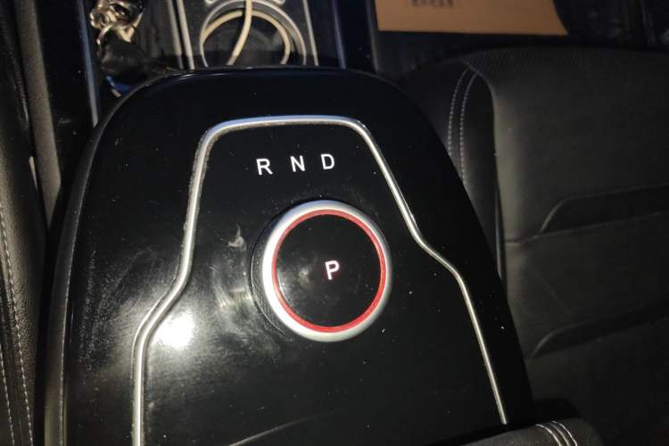 Used SERES SF5 2020 Two-Wheel Drive High-Performance Sports Edition Gear Lever