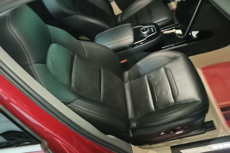 Used SERES SF5 2020 Four-Wheel Drive High-Performance Sports Edition Right Front Seat