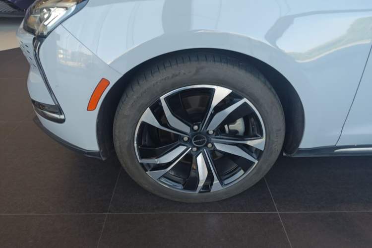 Used SERES SF5 2020 Revised Version Four-Wheel Drive High-Performance Edition Exterior 4