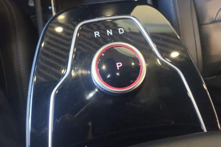 Used SERES SF5 2020 Revised Version Four-Wheel Drive High-Performance Edition Gear Lever