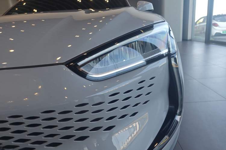 Used SERES SF5 2020 Revised Version Four-Wheel Drive High-Performance Edition Left Front Headlight