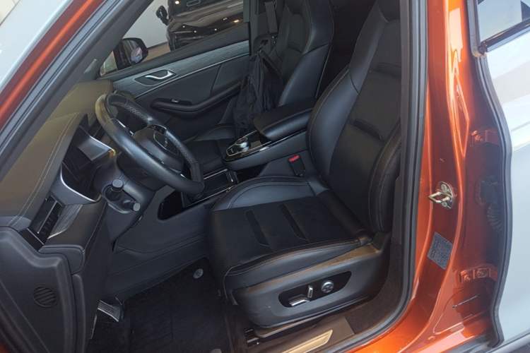 Used SERES SF5 2020 Revised Version Four-Wheel Drive High-Performance Edition Left Front Seat
