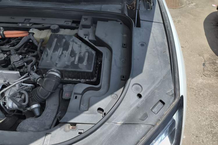 Used SERES SF5 2020 Two-Wheel Drive High-Performance Sports Edition Engine Bay Left
