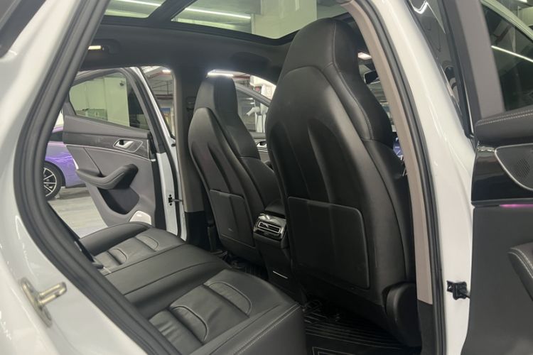 Used SERES SF5 2020 Two-Wheel Drive High-Performance Sports Edition Interior 3