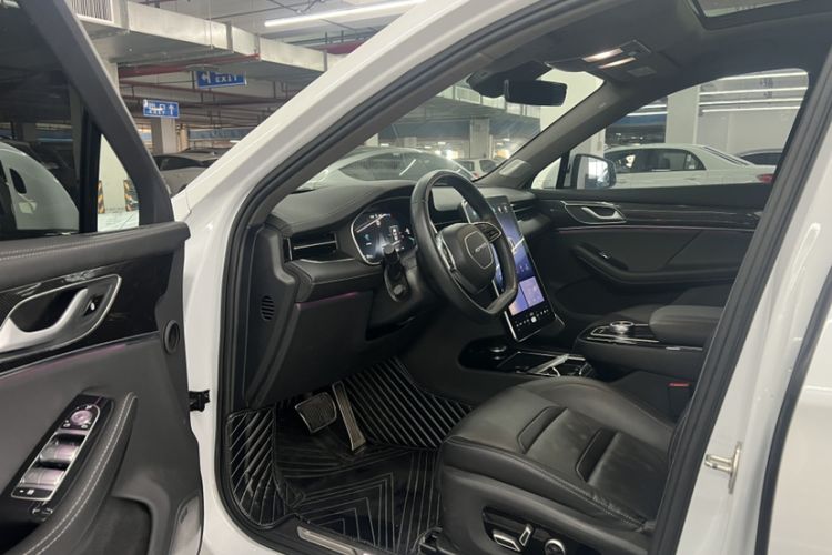 Used SERES SF5 2020 Two-Wheel Drive High-Performance Sports Edition Interior 4