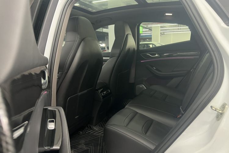 Used SERES SF5 2020 Two-Wheel Drive High-Performance Sports Edition Interior 5