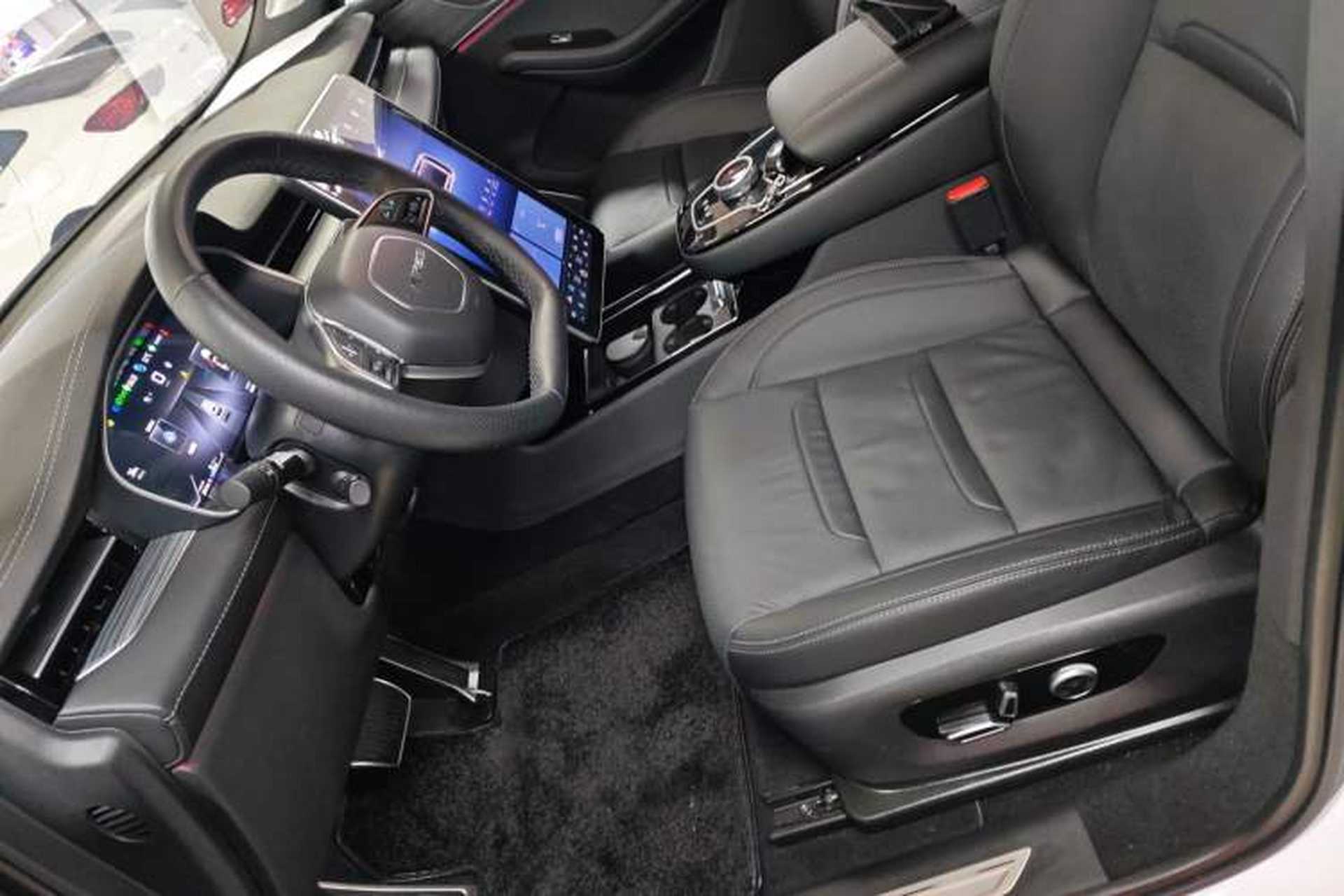 Used SERES SF5 2020 Four-Wheel Drive High-Performance Sports Edition Left Front Seat