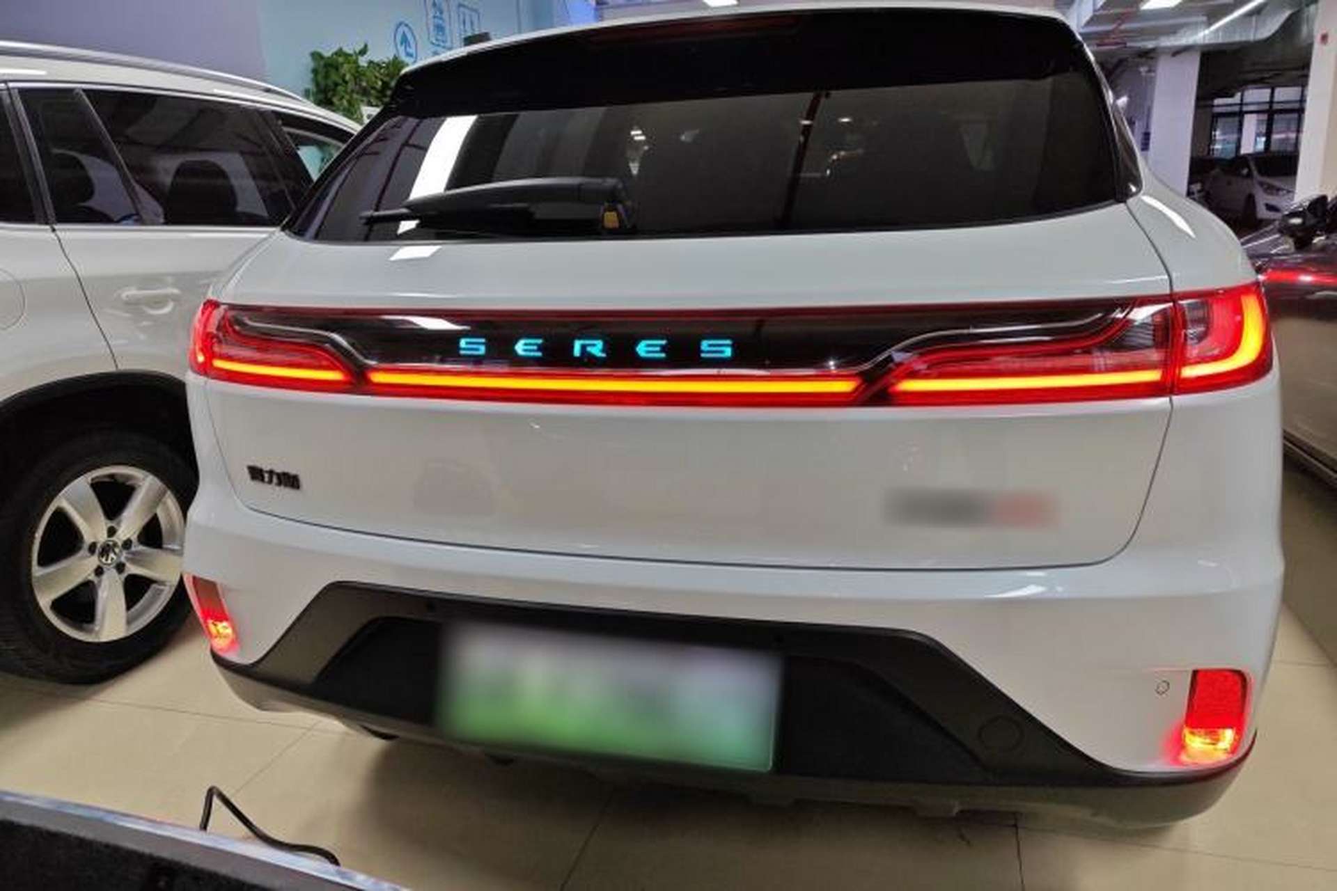 Used SERES SF5 2020 Four-Wheel Drive High-Performance Sports Edition Rear