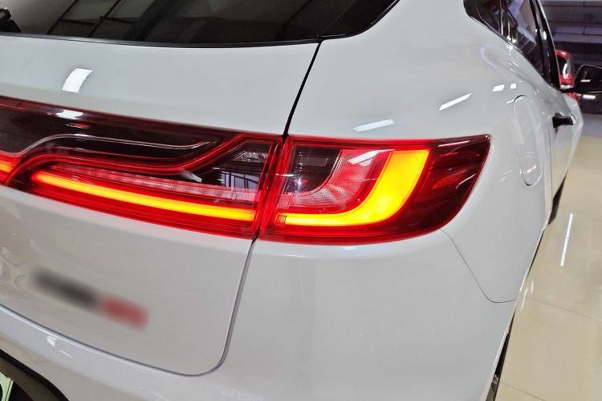 Used SERES SF5 2020 Four-Wheel Drive High-Performance Sports Edition Right Rear Taillight