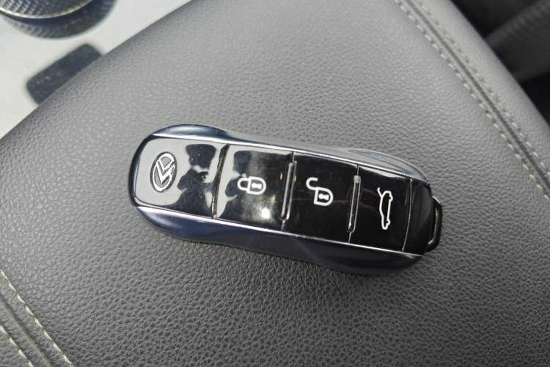 Used SERES SF5 2020 Two-Wheel Drive High-Performance Sports Edition Vehicle Key