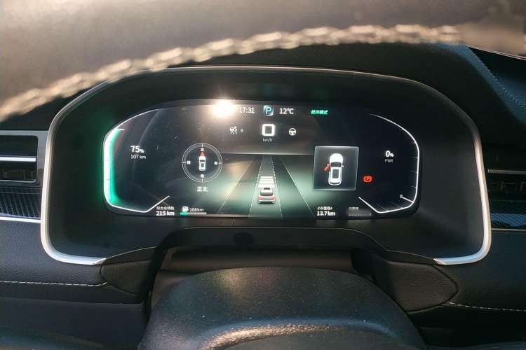 Used SERES SF5 2020 Two-Wheel Drive High-Performance Sports Edition Instrument Cluster