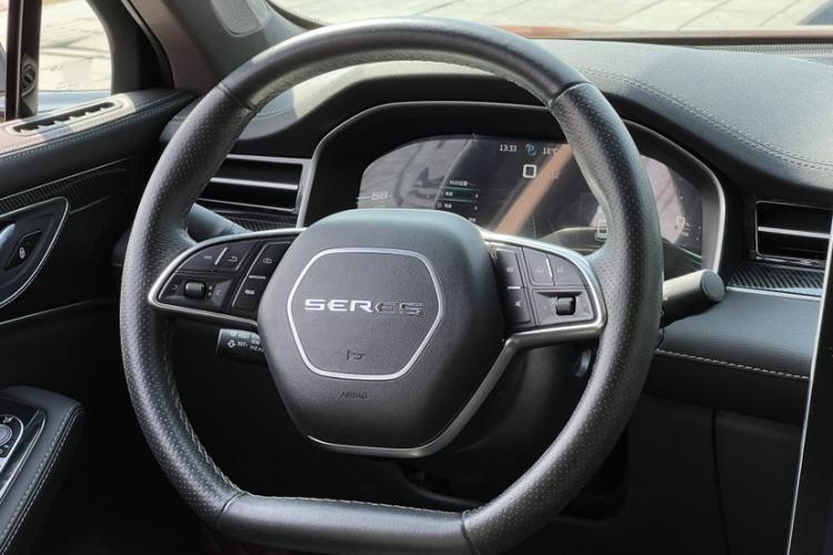 Used SERES SF5 2020 Four-Wheel Drive High-Performance Sports Edition Interior 8