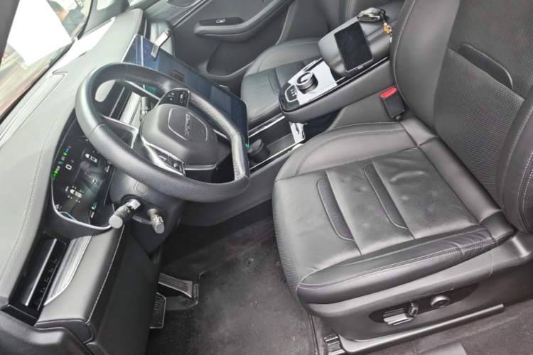 Used SERES SF5 2020 Revised Version Four-Wheel Drive High-Performance Edition Left Front Seat