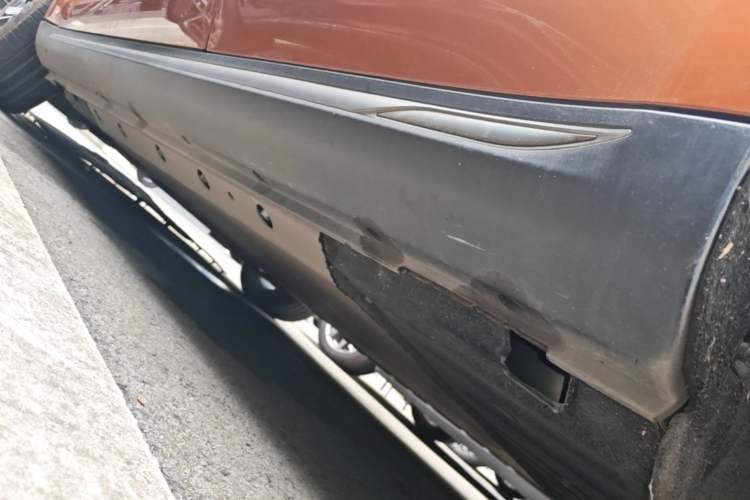 Used SERES SF5 2020 Revised Version Four-Wheel Drive High-Performance Edition Left Side Sill