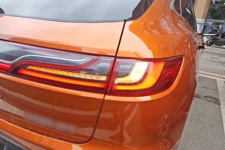 Used SERES SF5 2020 Revised Version Four-Wheel Drive High-Performance Edition Right Rear Taillight