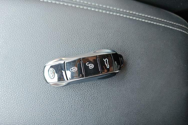 Used SERES SF5 2020 Two-Wheel Drive High-Performance Sports Edition Vehicle Key