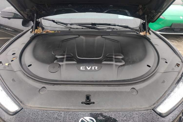 Used SERES SF5 2021 Four-Wheel Drive Freedom Expedition Edition Engine Bay